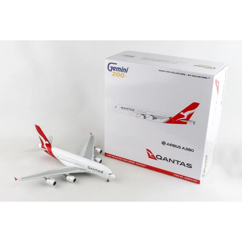 Load image into Gallery viewer, QANTAS A380-800 Die Cast Model 1:200 Scale - Cadetshop
