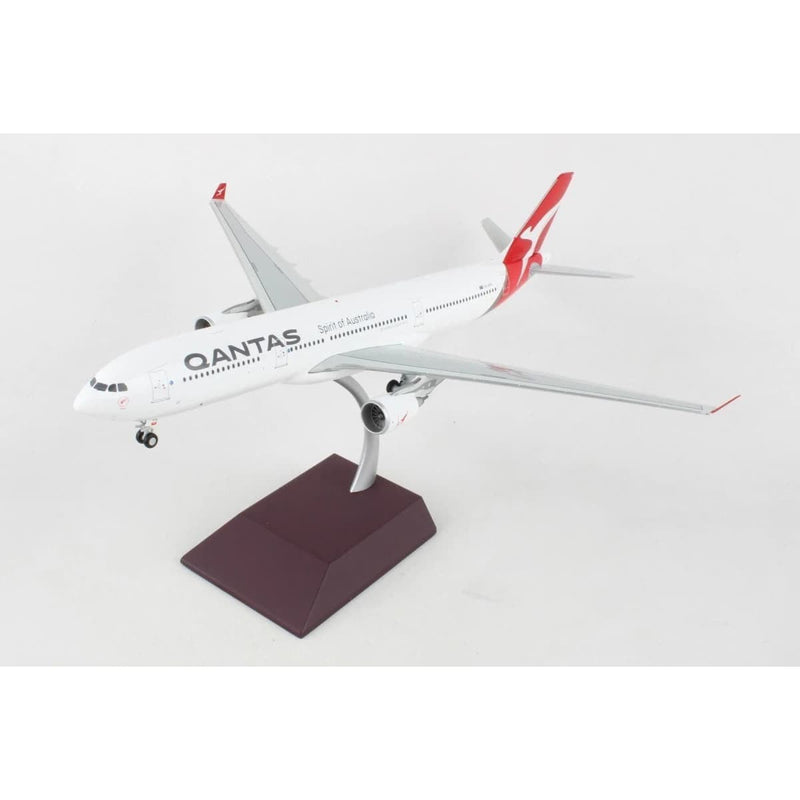 Load image into Gallery viewer, QANTAS A330-300 Die Cast Model 1:200 Scale - Cadetshop
