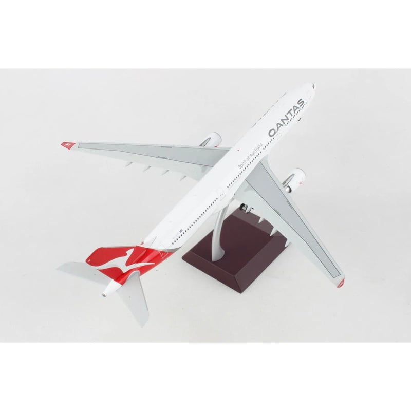 Load image into Gallery viewer, QANTAS A330-300 Die Cast Model 1:200 Scale - Cadetshop
