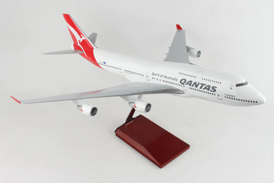 QANTAS 747-400 Model 1:100 Scale - Cadetshop