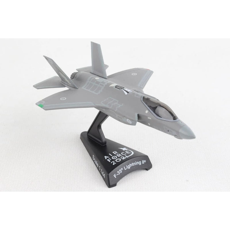 Load image into Gallery viewer, RAAF F-35 Lightning Die Cast Model 1:144 Scale - Cadetshop
